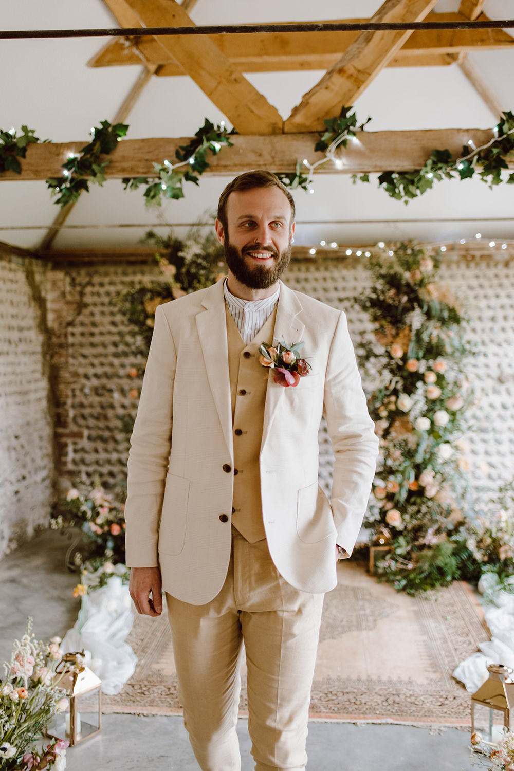 Groom Cream Suit Linen Montague Farm Wedding Jessica Bevan Photography