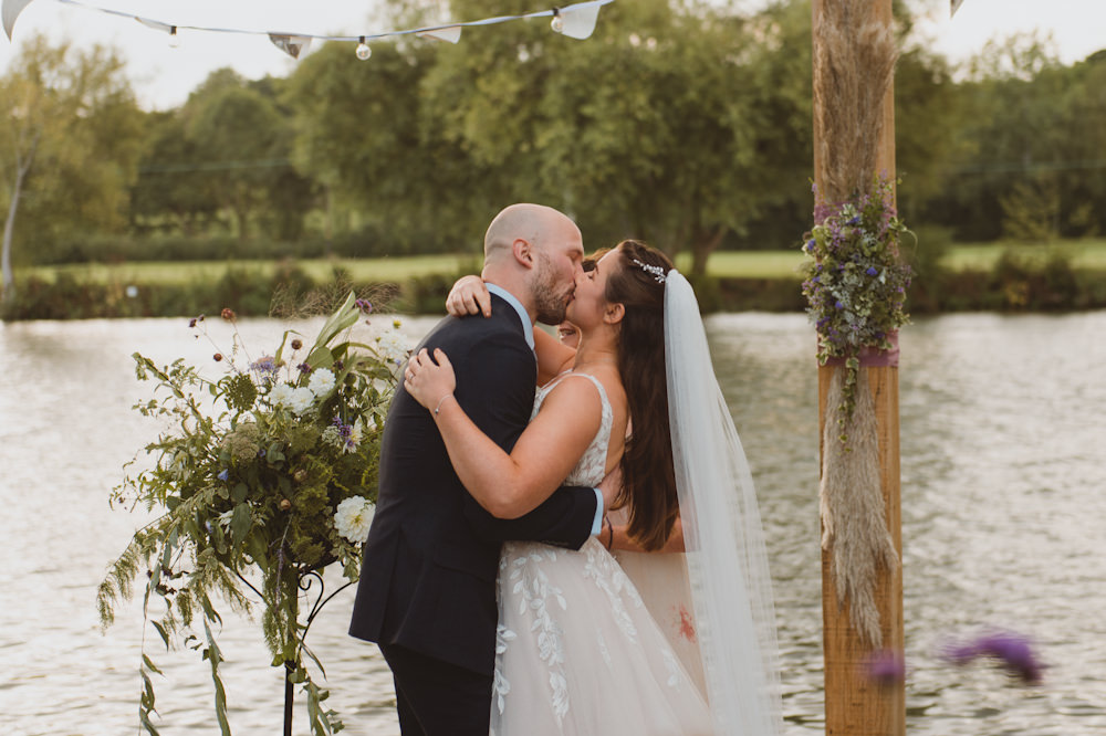 Riverside Buckinghamshire Wedding Sasha Weddings