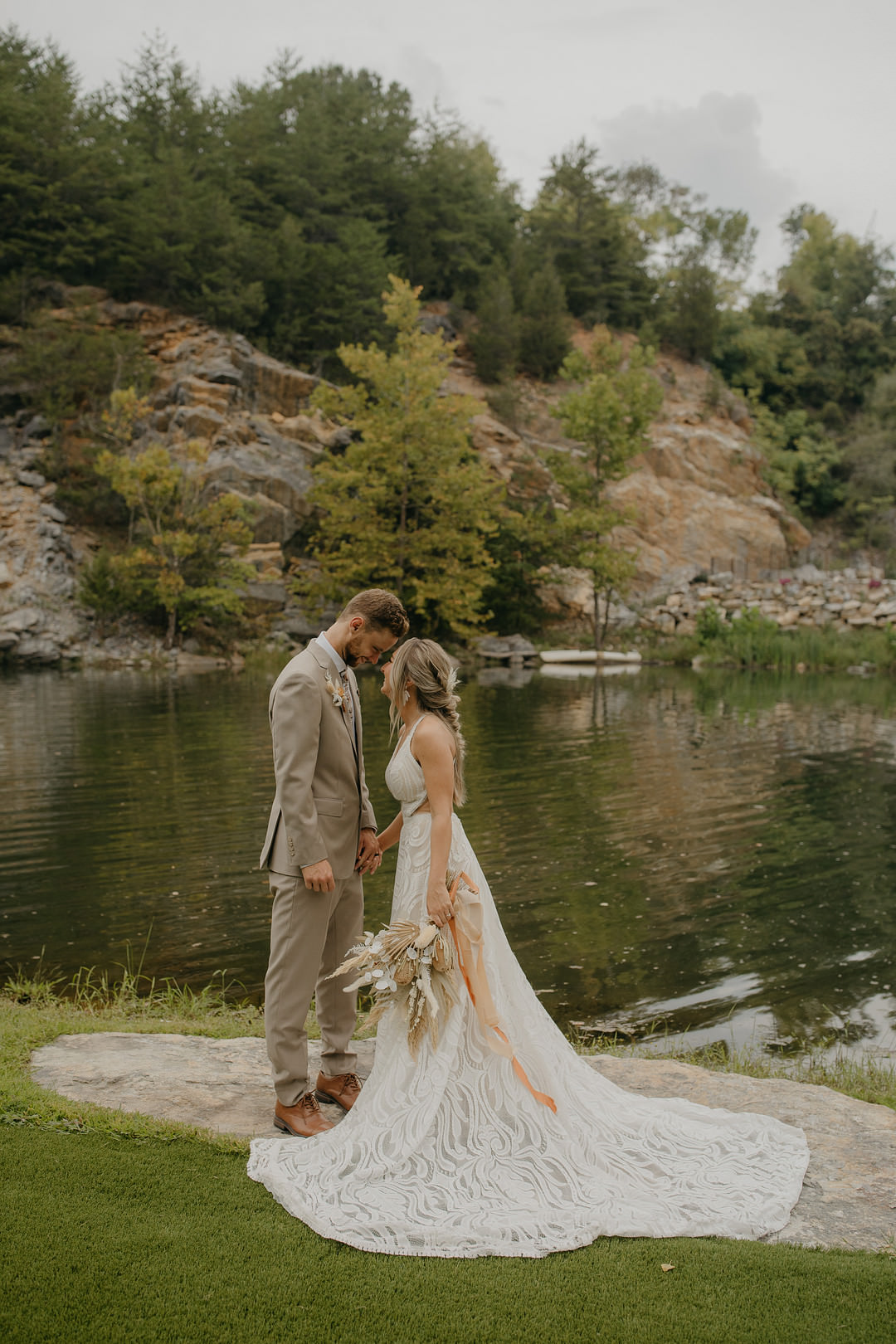 Tennessee Lake Wedding Eastlyn & Joshua
