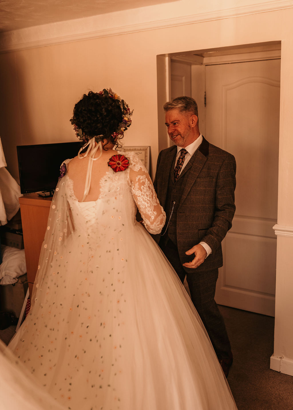 Cape Veil Floral Bridal West Midlands Barn Wedding Photos By Hash