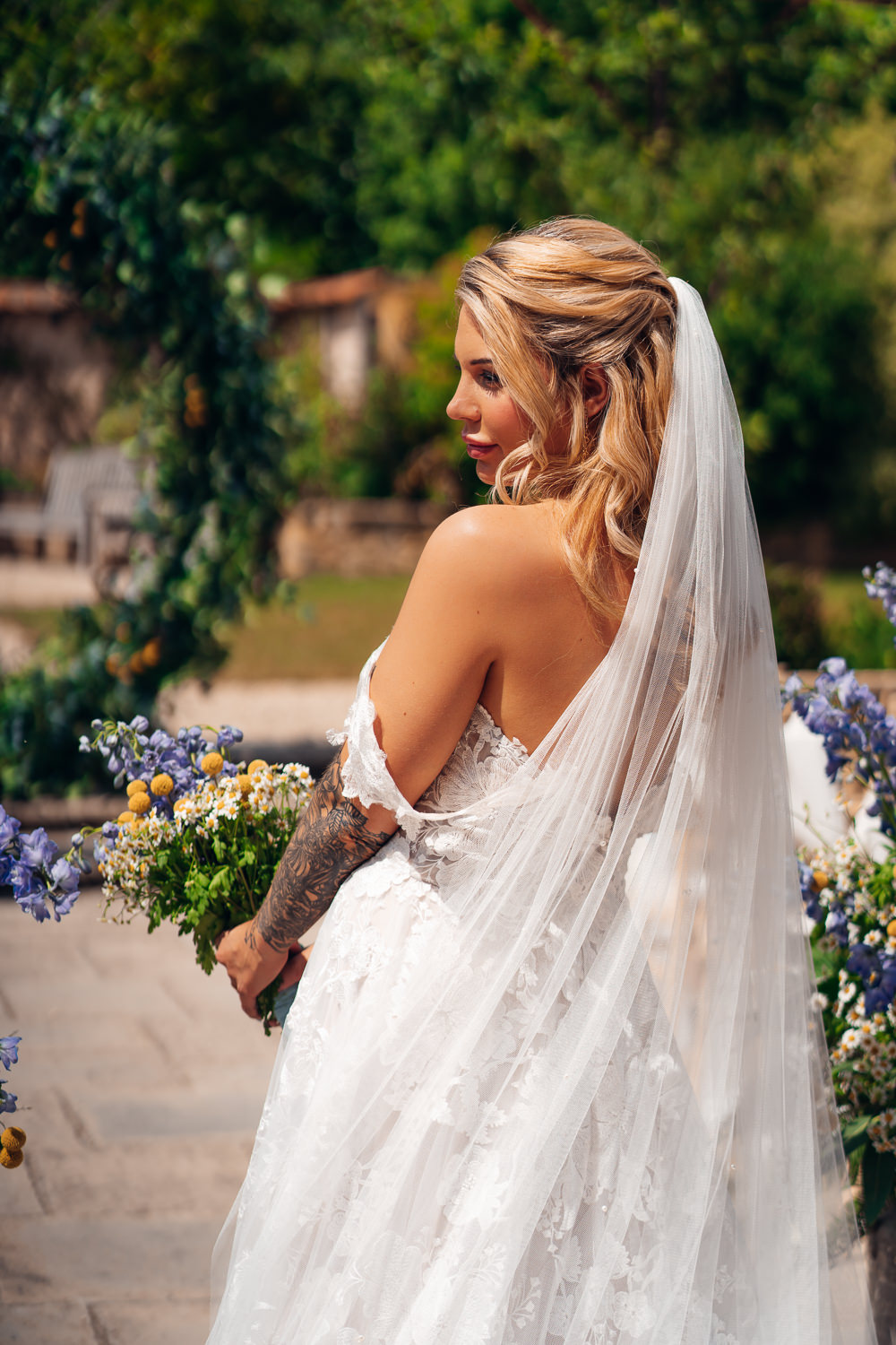 Lace Veil Bride Bridal Blue Yellow Wedding Ideas EmilyCollettPhotography