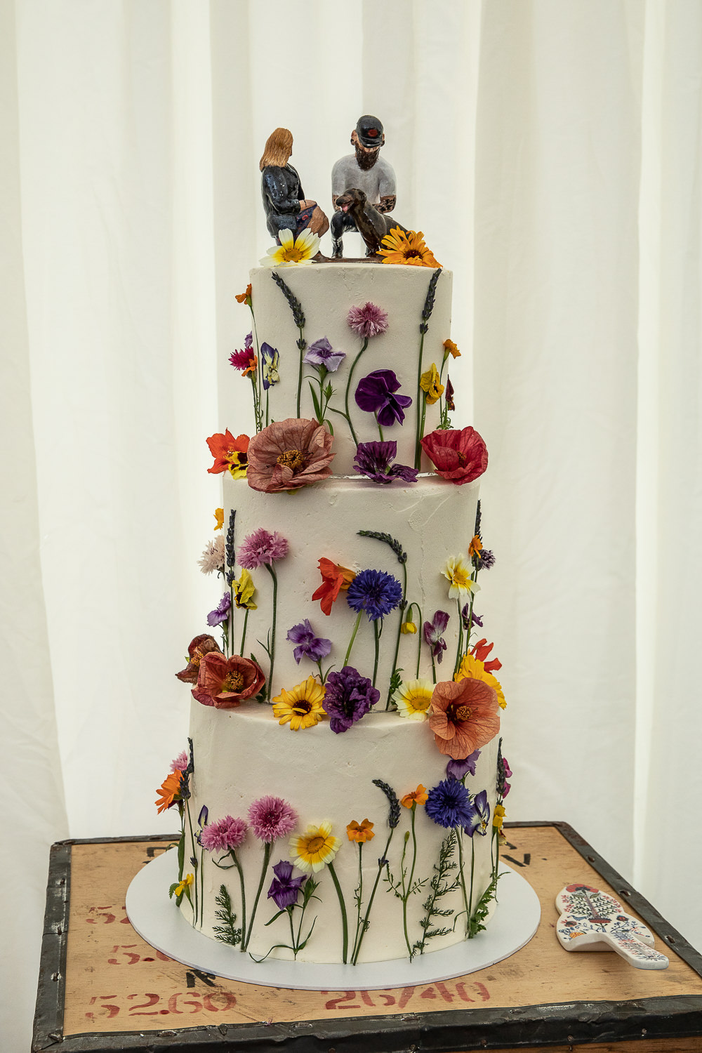 Petal Flower Cake Floral Flaxbourne Gardens Wedding Lorna Newman Weddings