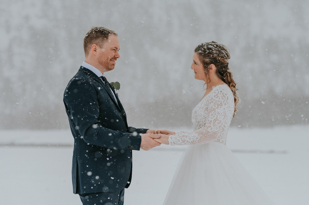 Snowing Igloo Hotel Wedding TS Foto Design