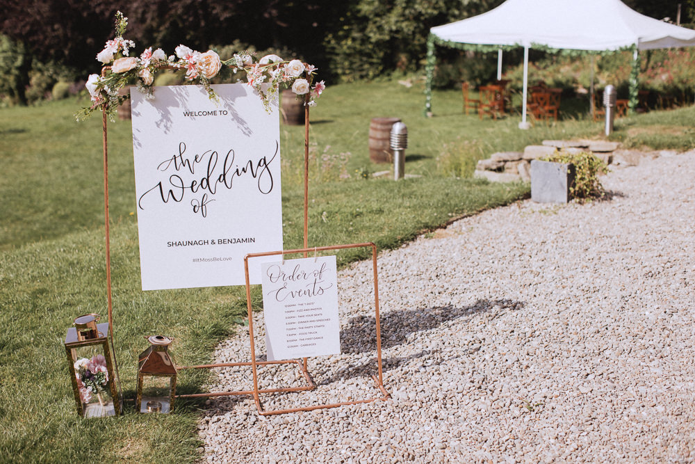 Wedding Sign Copper Frame Flowers Trevor Hall Wedding Fox&BearPhotography