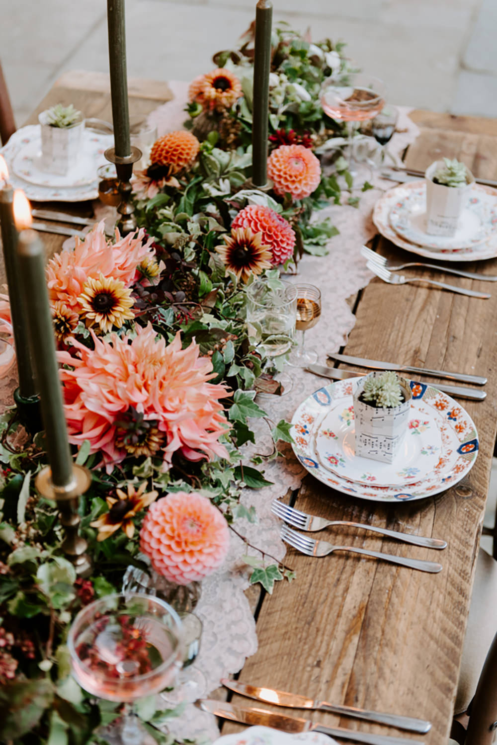 Dahlias Wedding Flowers Autumn Sadie Osborne Photography