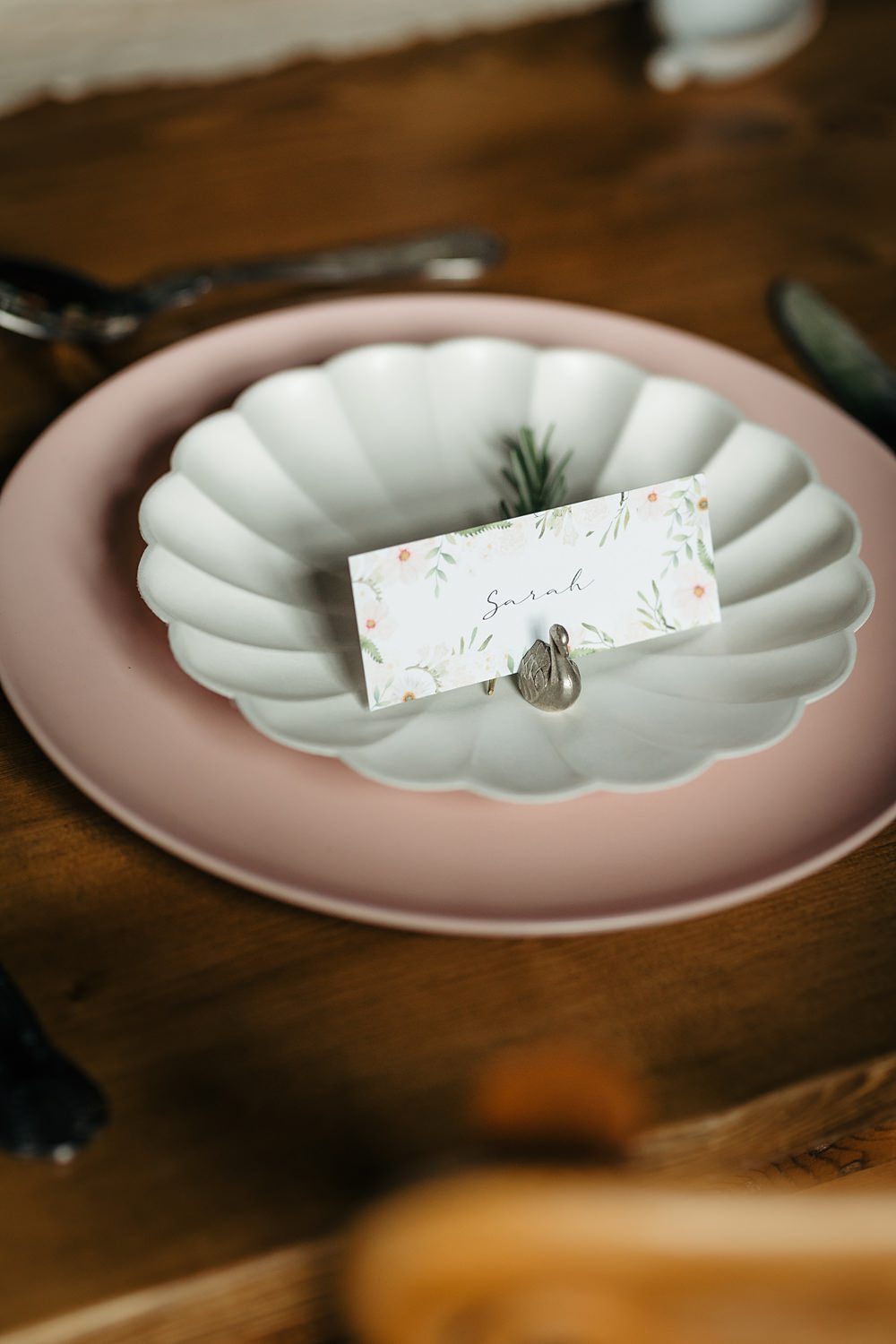 Place Setting Card Pink Scallop Plate Apricot Wedding Ideas Gem Hicks Photography