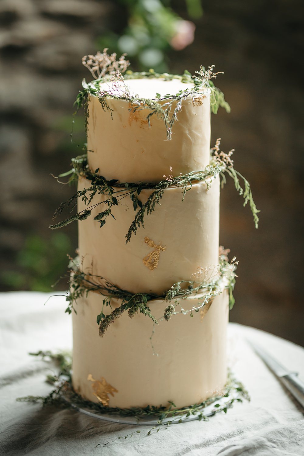 Buttercream Cake Gold Greenery Apricot Wedding Ideas Gem Hicks Photography