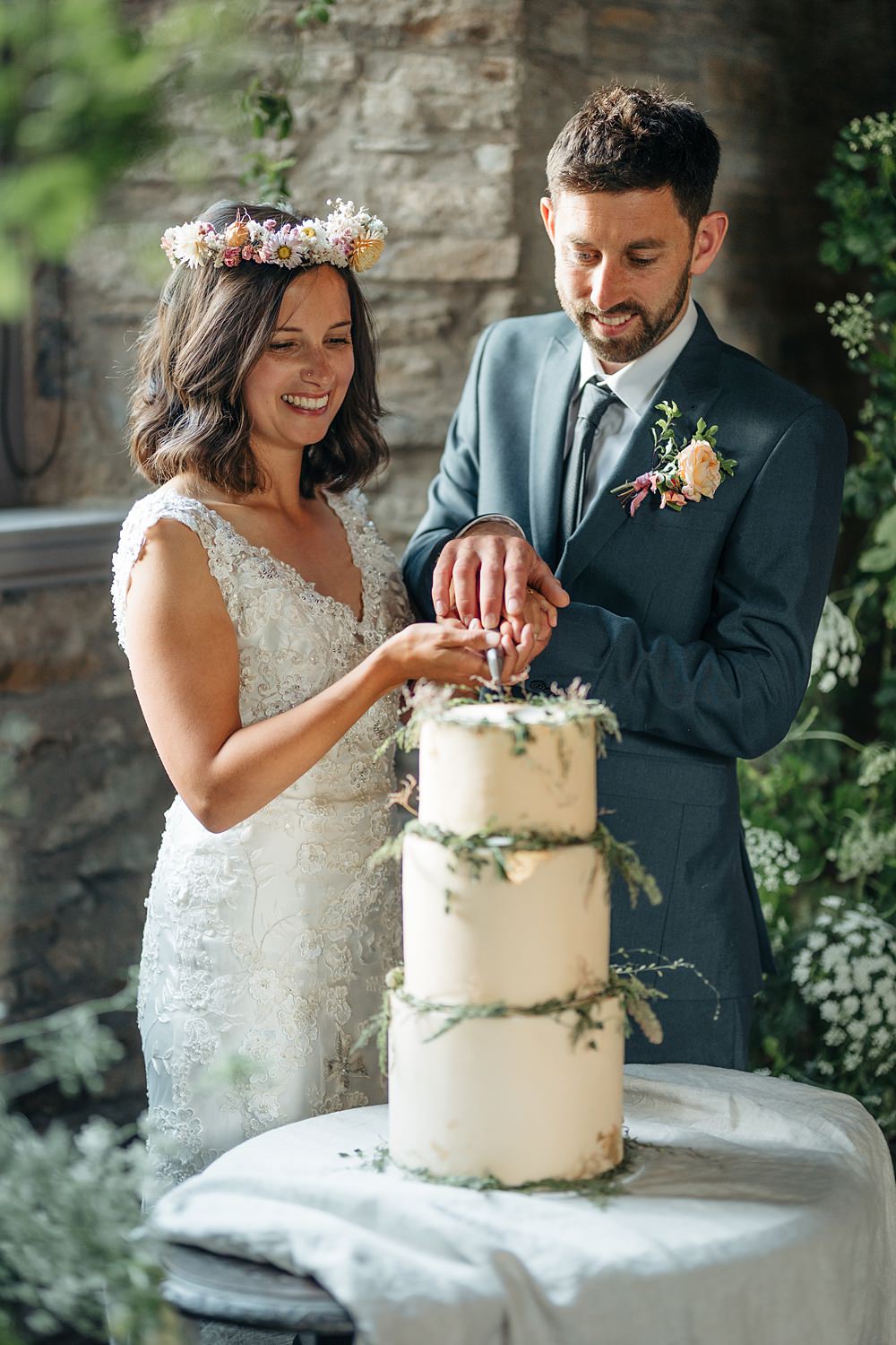 Buttercream Cake Gold Greenery Apricot Wedding Ideas Gem Hicks Photography