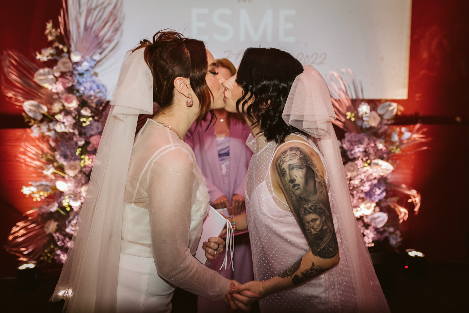 90s Wedding Ideas Hannah Brooke Photography