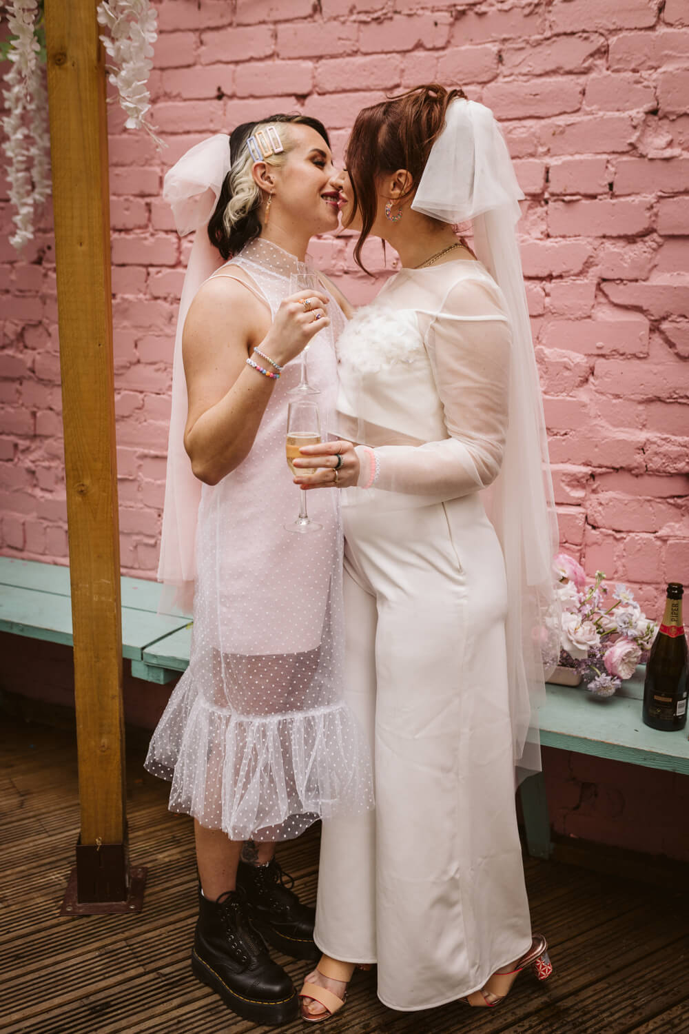 90s Wedding Ideas Hannah Brooke Photography