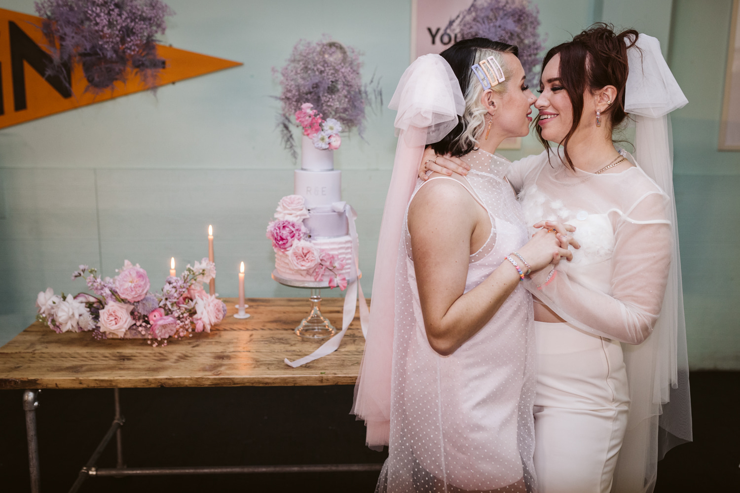 90s Wedding Ideas Hannah Brooke Photography