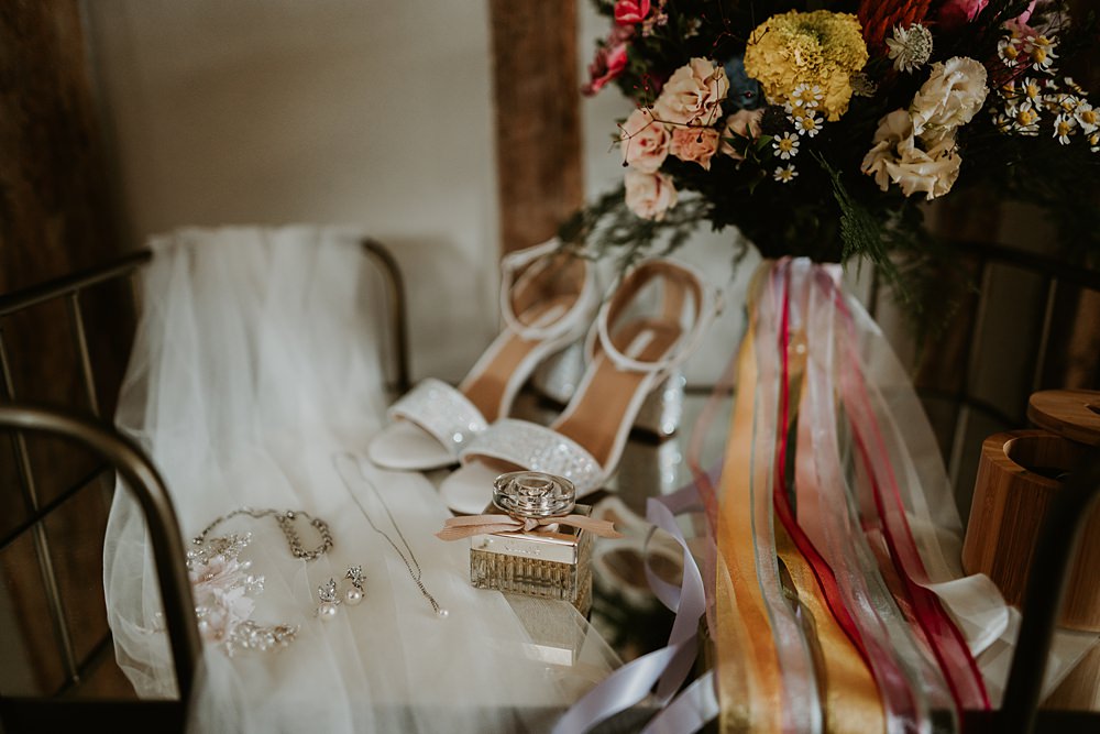 Farmhouse Redcoats Wedding Bubear Photography Bridal Accessories Bouquet