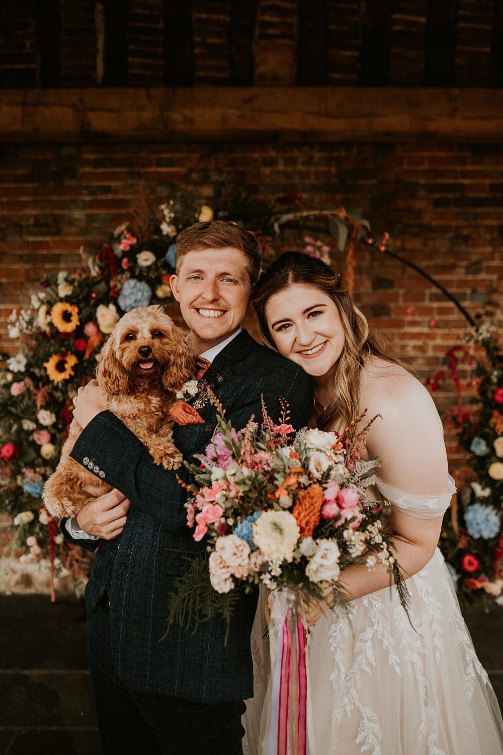 Farmhouse Redcoats Wedding Bubear Photography Pet Dog Flower Hoop Multicolour Decor Backdrop