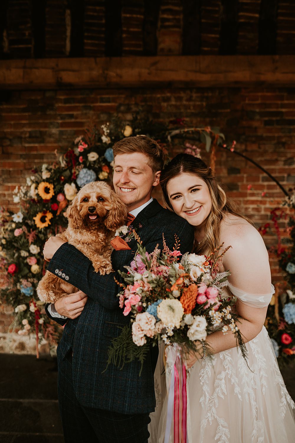 Farmhouse Redcoats Wedding Bubear Photography Pet Dog Flower Hoop Multicolour Decor Backdrop