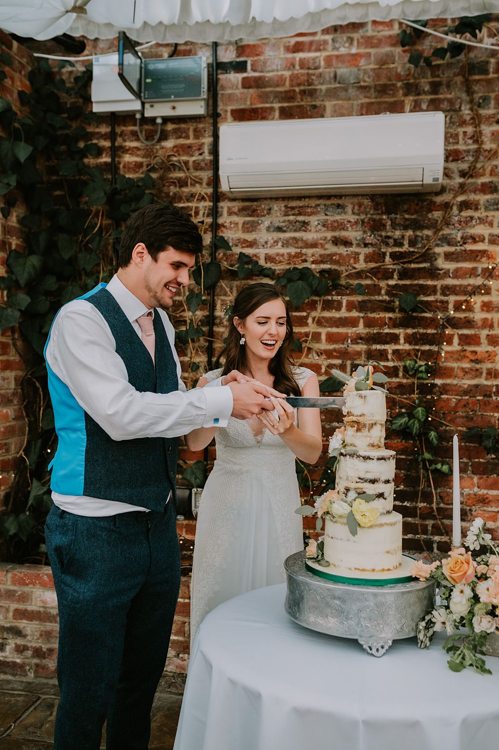 Northbrook Park Wedding Lucy Dracott Photography
