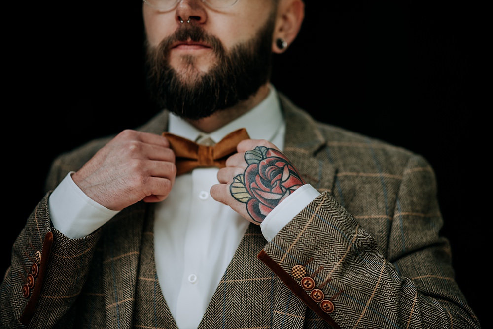 Groom Tweed Suit Bow Tie Pampas Grass Barn Wedding Kazooieloki