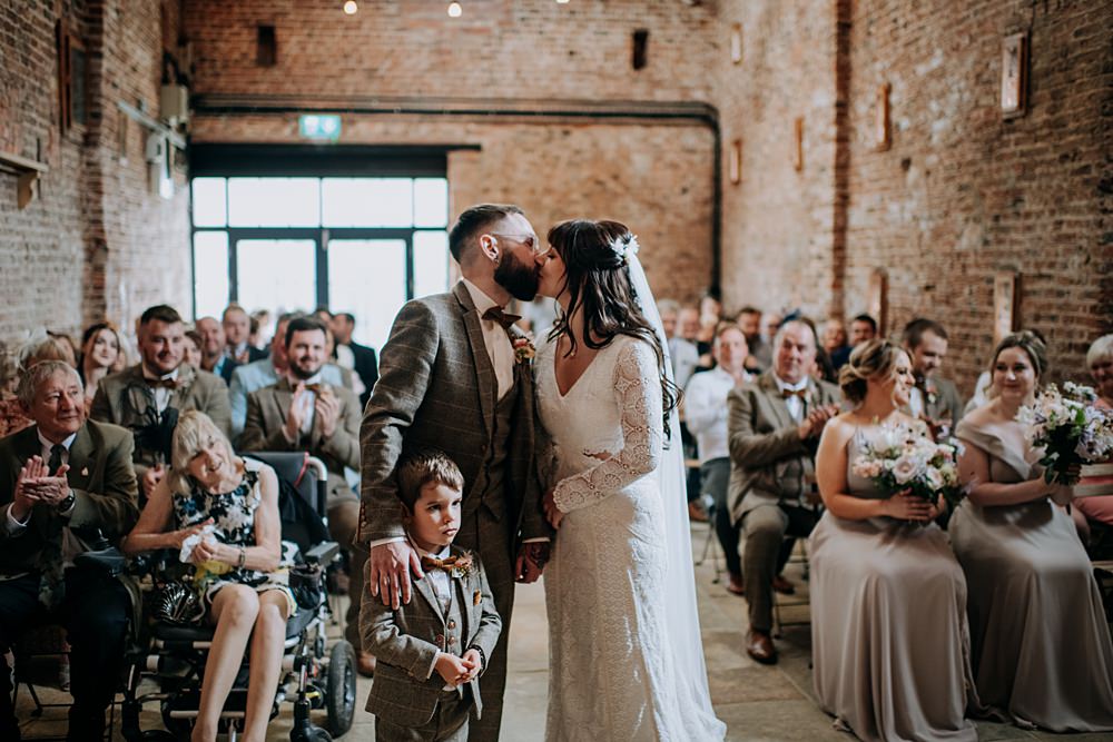 Pampas Grass Barn Wedding Kazooieloki