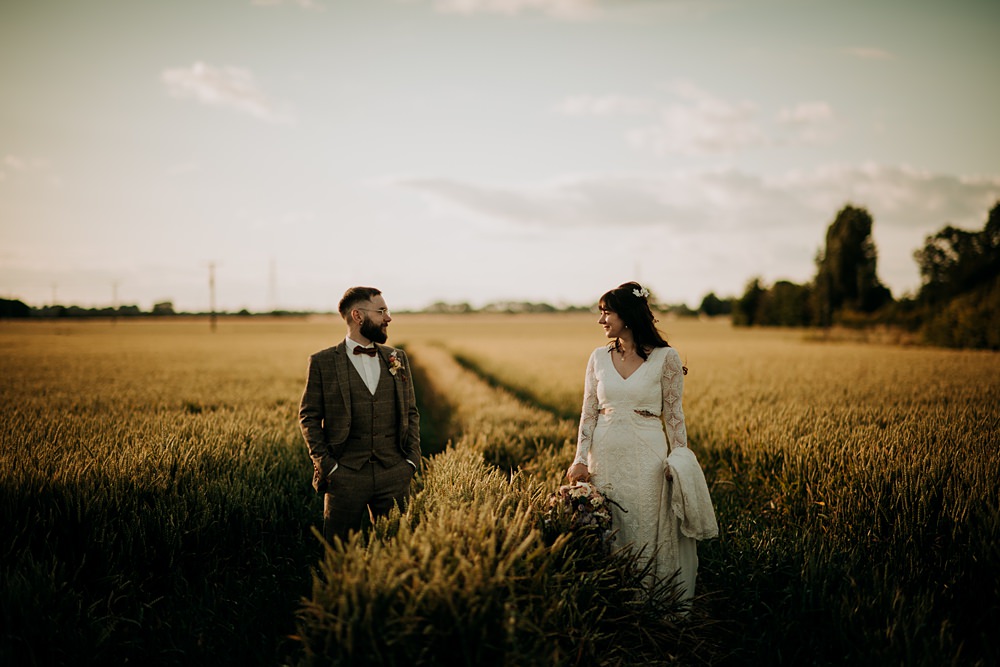 Pampas Grass Barn Wedding Kazooieloki