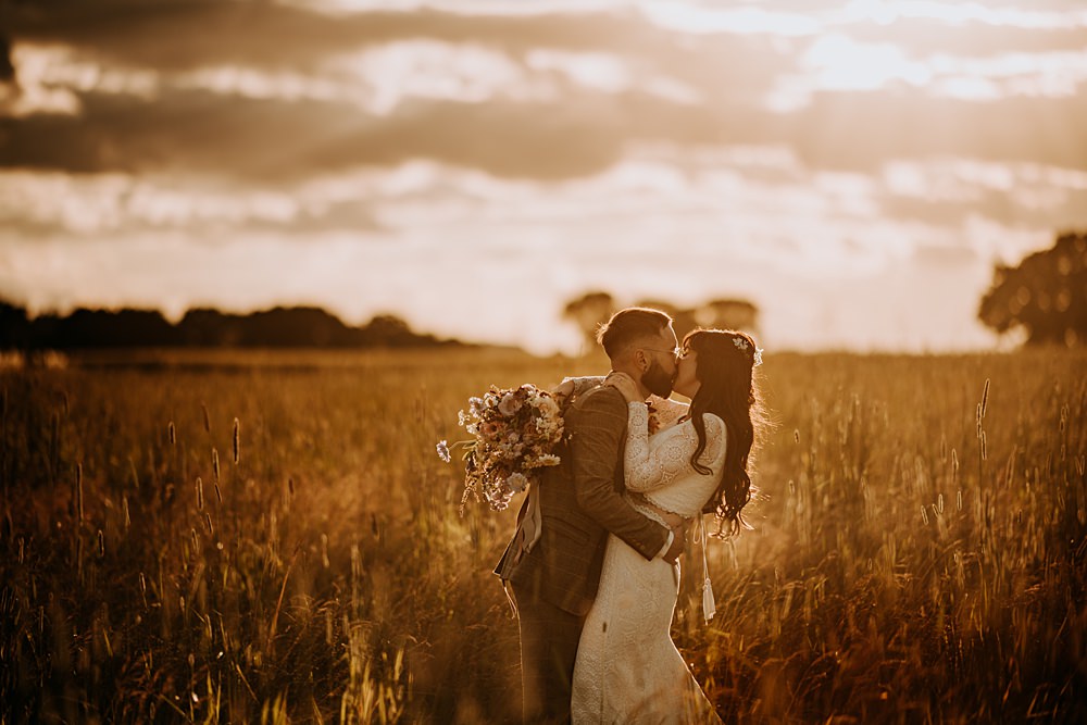 Pampas Grass Barn Wedding Kazooieloki