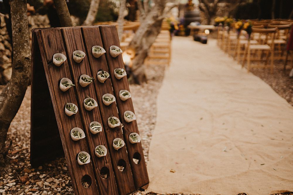 Confetti Stand Wooden Pallet Binifadet Wedding Laura Mazzello Photography