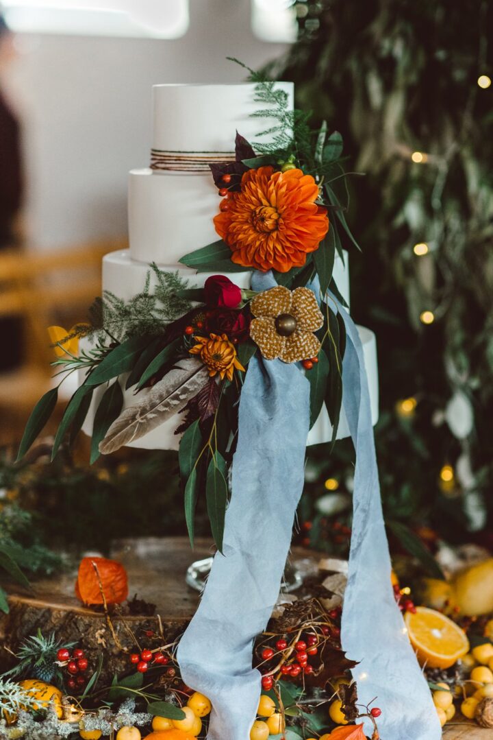 Christmas Wedding Cake Harvest Dhw Photography
