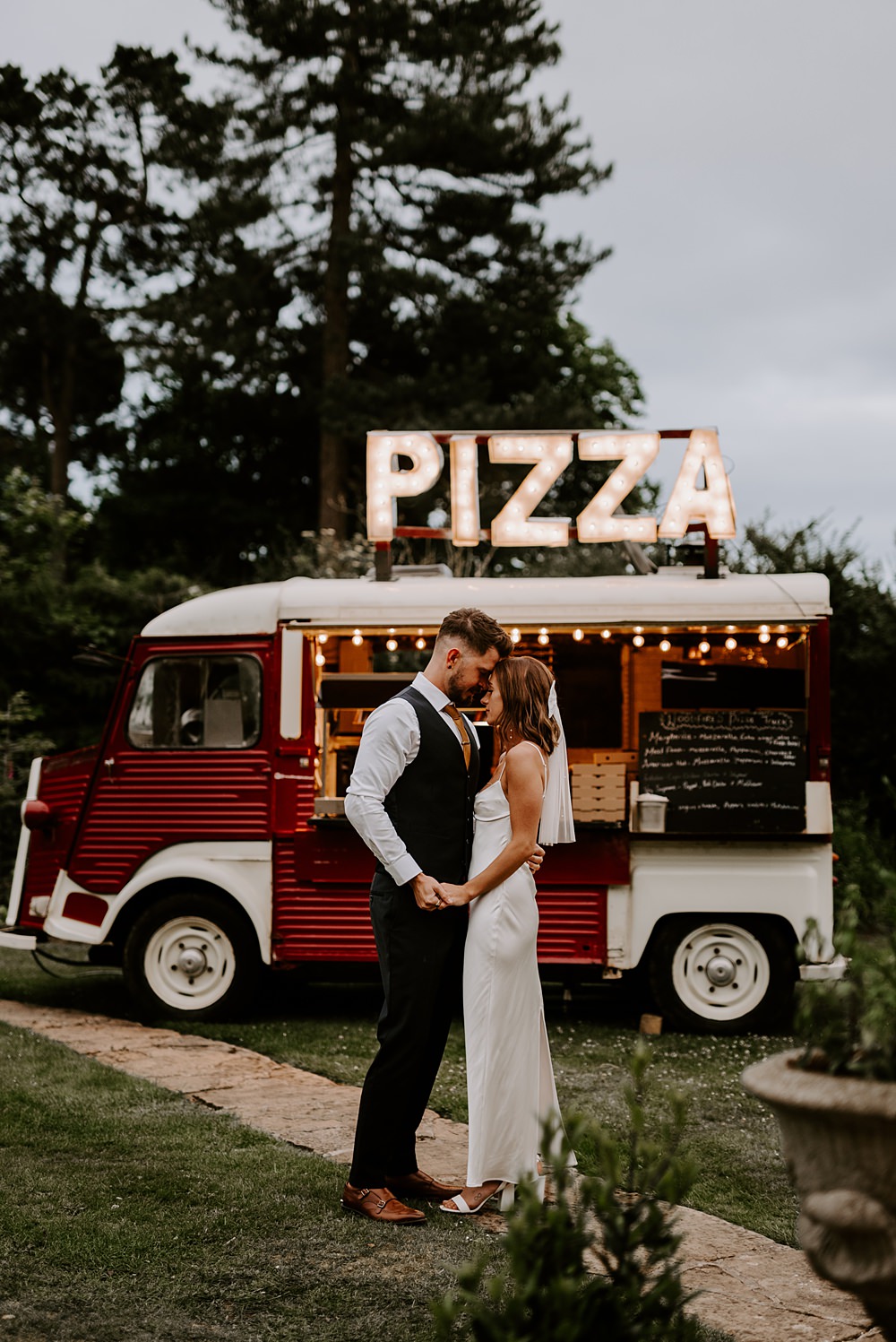 Pizza Truck Food Cockliffe Country House Wedding The Light Painters