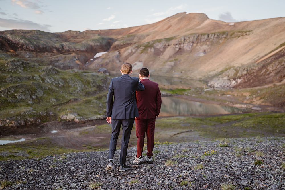 Hiking Elopement Vows and Peaks