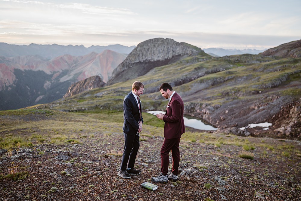 Hiking Elopement Vows and Peaks