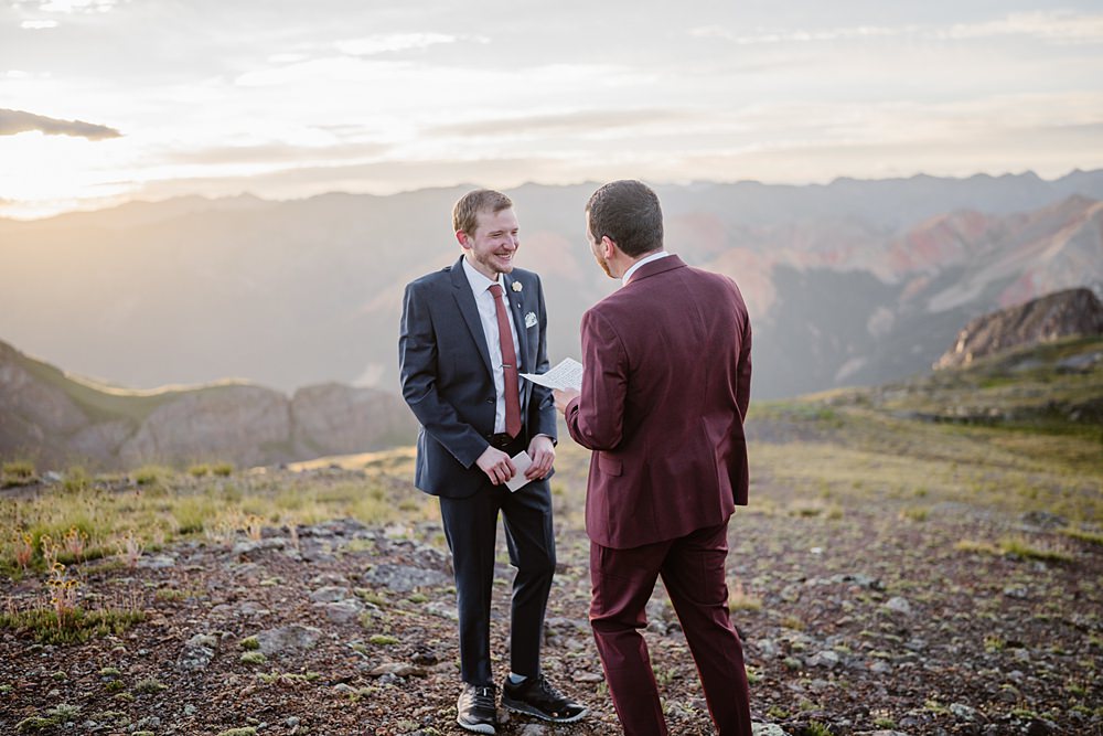 Hiking Elopement Vows and Peaks