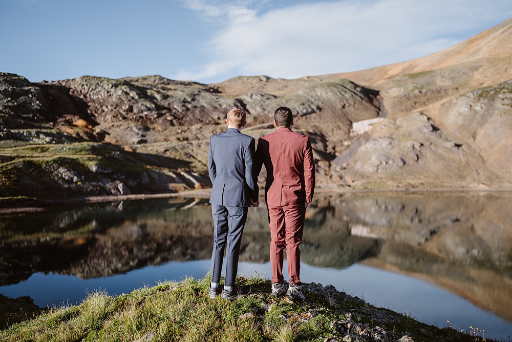 Hiking Elopement Vows and Peaks
