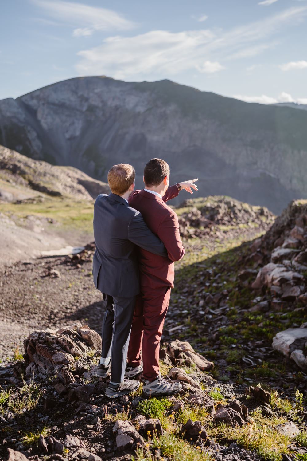 Hiking Elopement Vows and Peaks