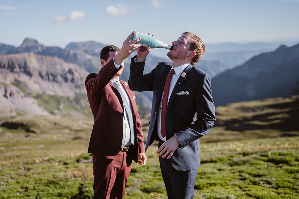 Hiking Elopement Vows and Peaks