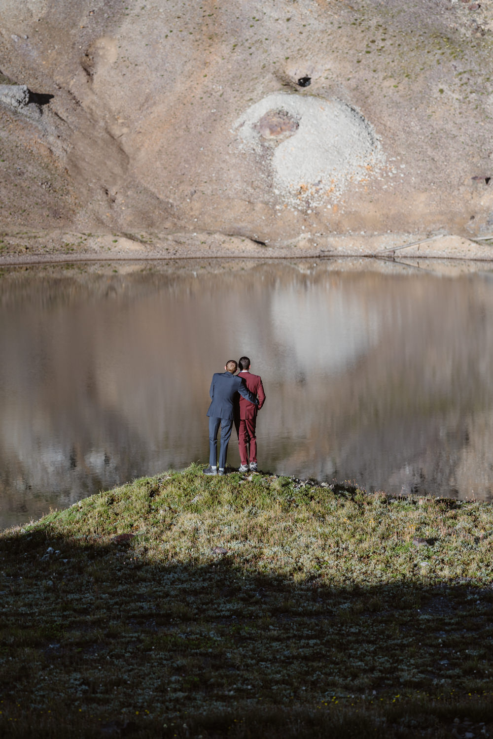 Hiking Elopement Vows and Peaks
