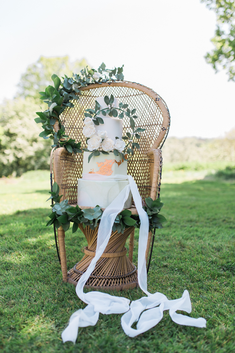 Wedding Cake Stand Idea Peacock Chair Storyteller Photography