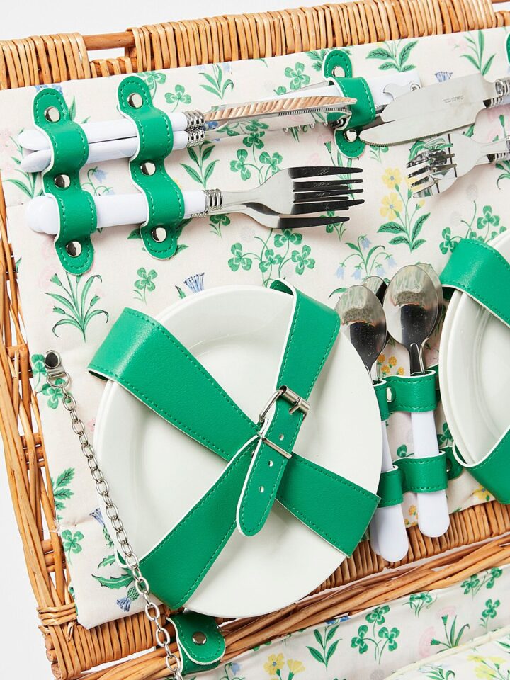 Christmas Gift Present Fiance Picnic Hamper Idea