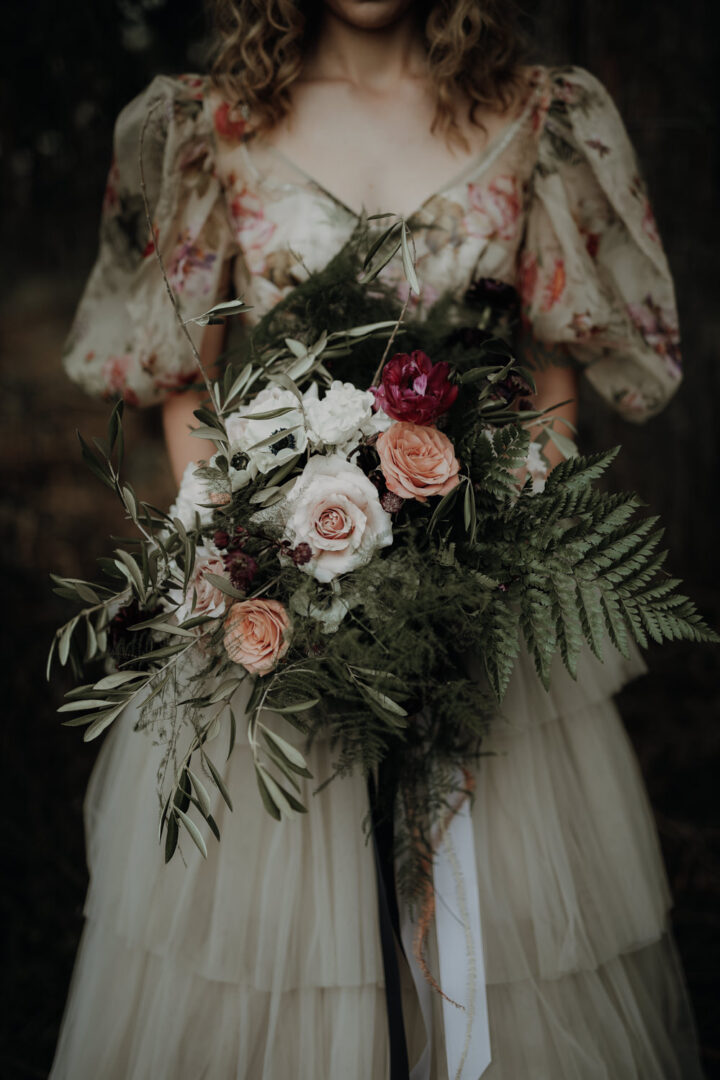 Gothic Wedding Ideas Black Gold Cake Ayelle Photography