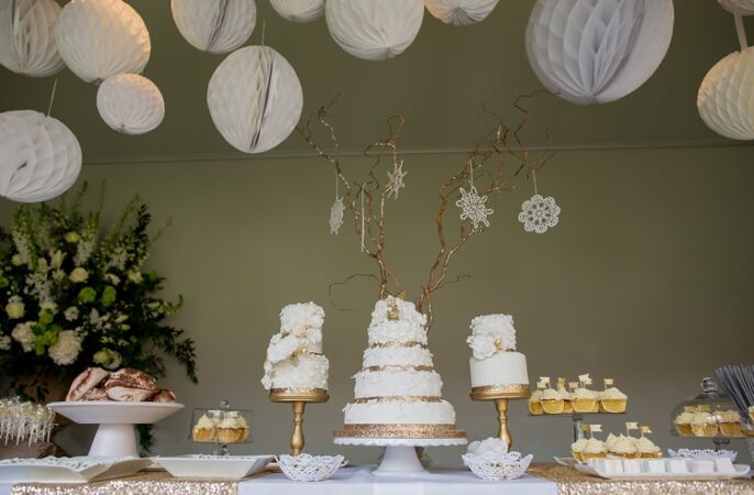 Winter Wedding Cake Ideas Katherine Ashdown