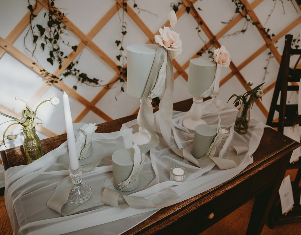 Winter Wedding Cakes Ideas Louise Pollitt Photography