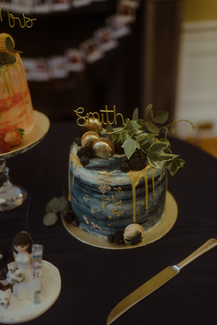 Blue Gold Drip Wedding Cake Belle Art Photography