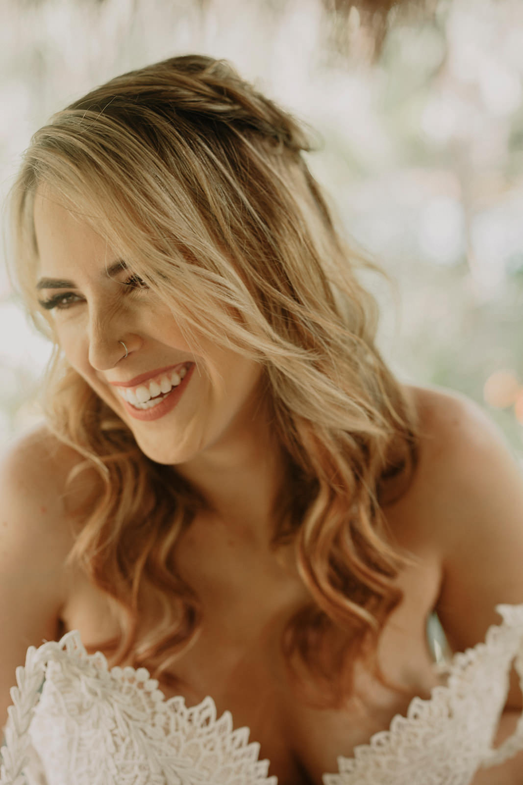 Espacio Chechen Wedding Pablo Laguia Bride Hairstyle Half Up Down