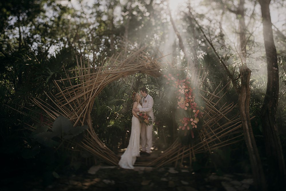 Hoop Moon Gate Flower Backdrop Ceremony Espacio Chechen Wedding Pablo Laguia