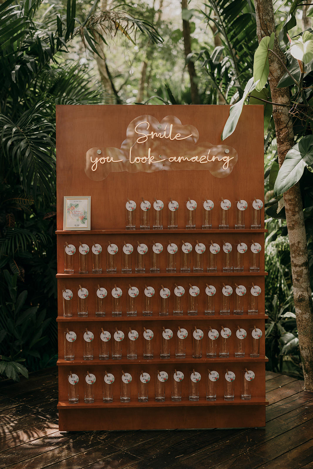 Favour Drink Glasses Wall Espacio Chechen Wedding Pablo Laguia