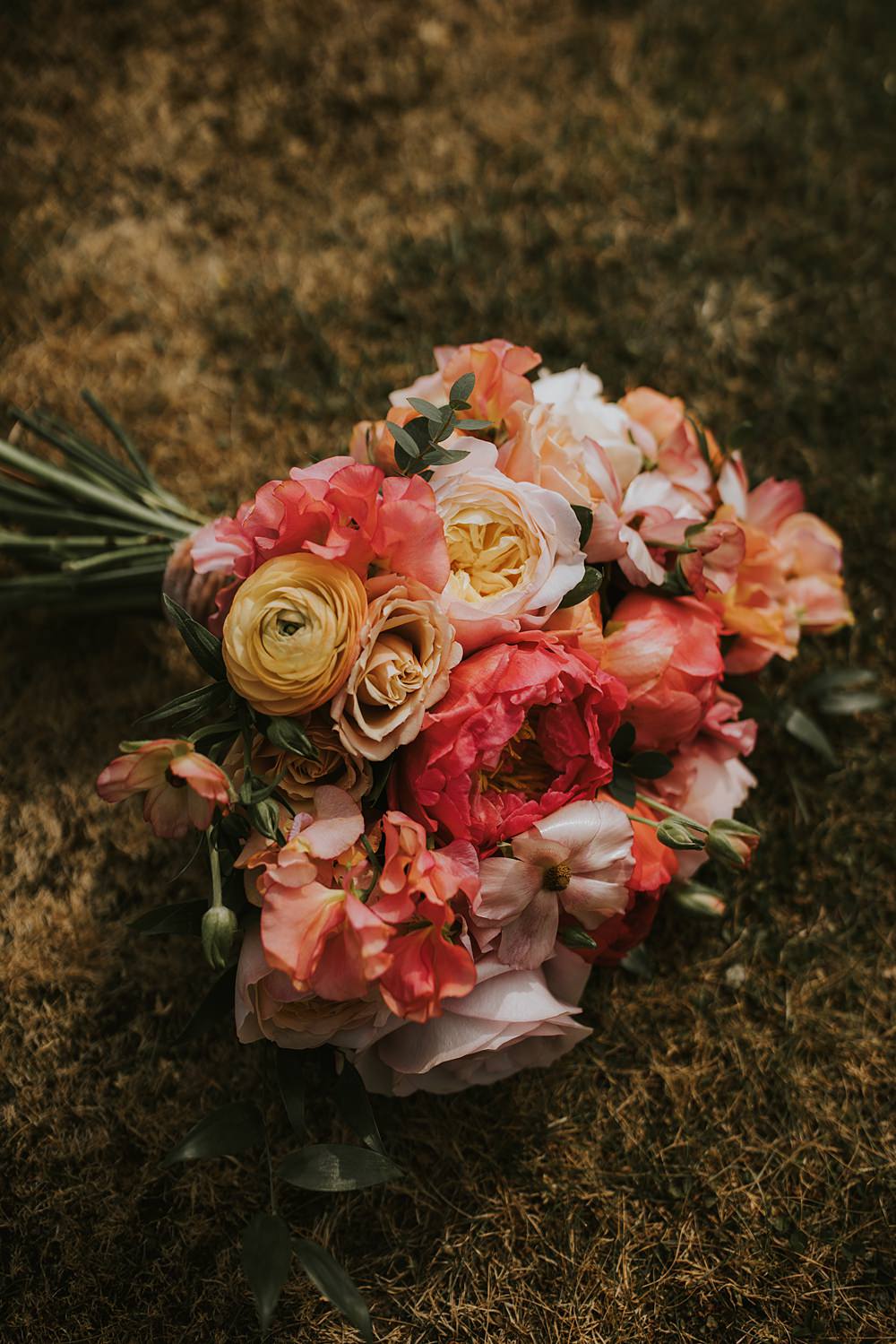 Bouquet Flowers Bride Bridal Pink Yellow Rose Ranunculus Kent Coast Wedding Peter Reynolds Photography