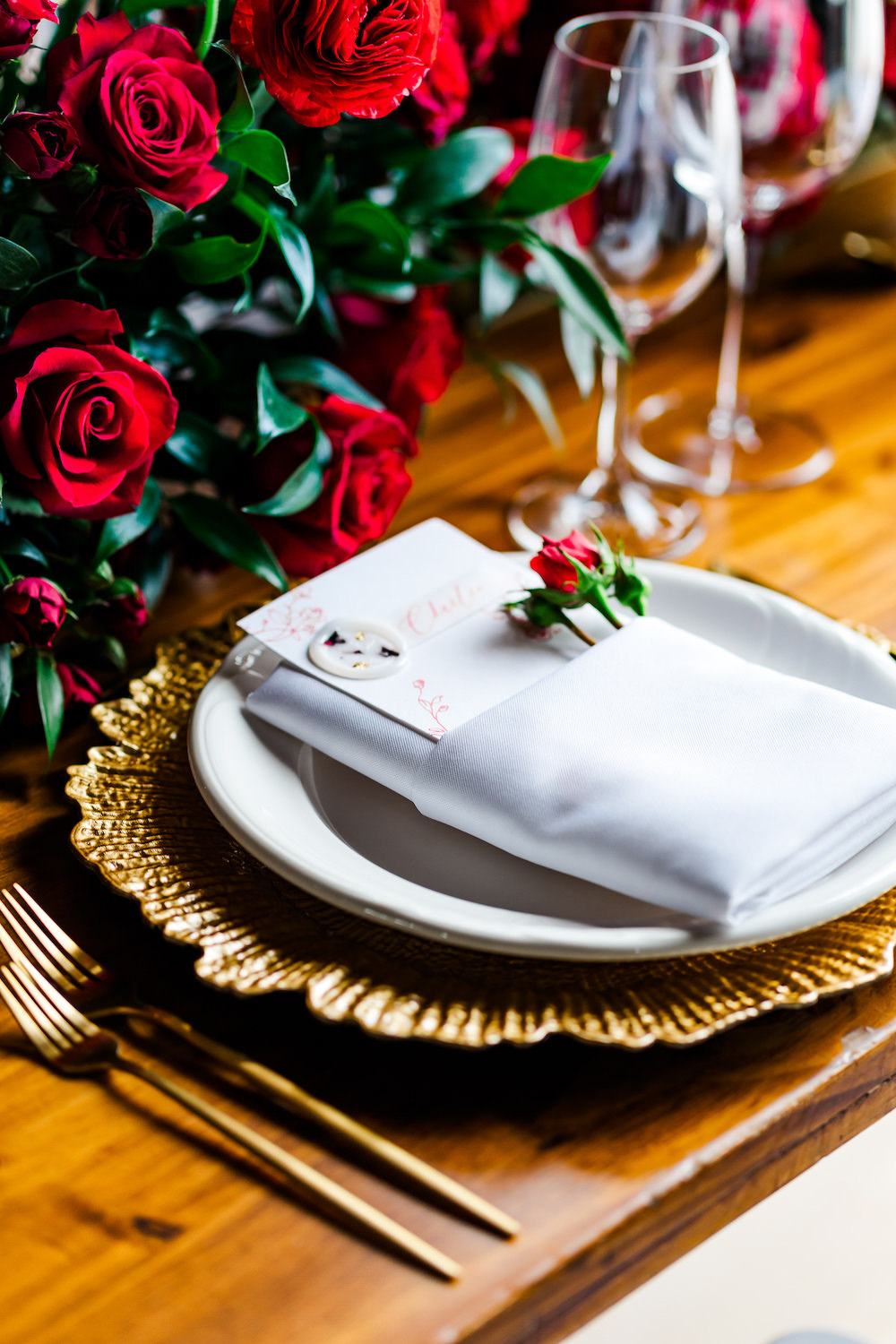 Place Setting Menu Gold Red Rose Wedding Ideas Brandon and Serena Photography