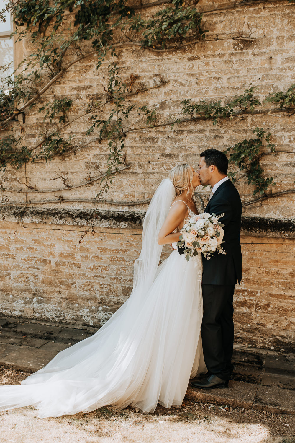 Rousham House Wedding Wyldbee
