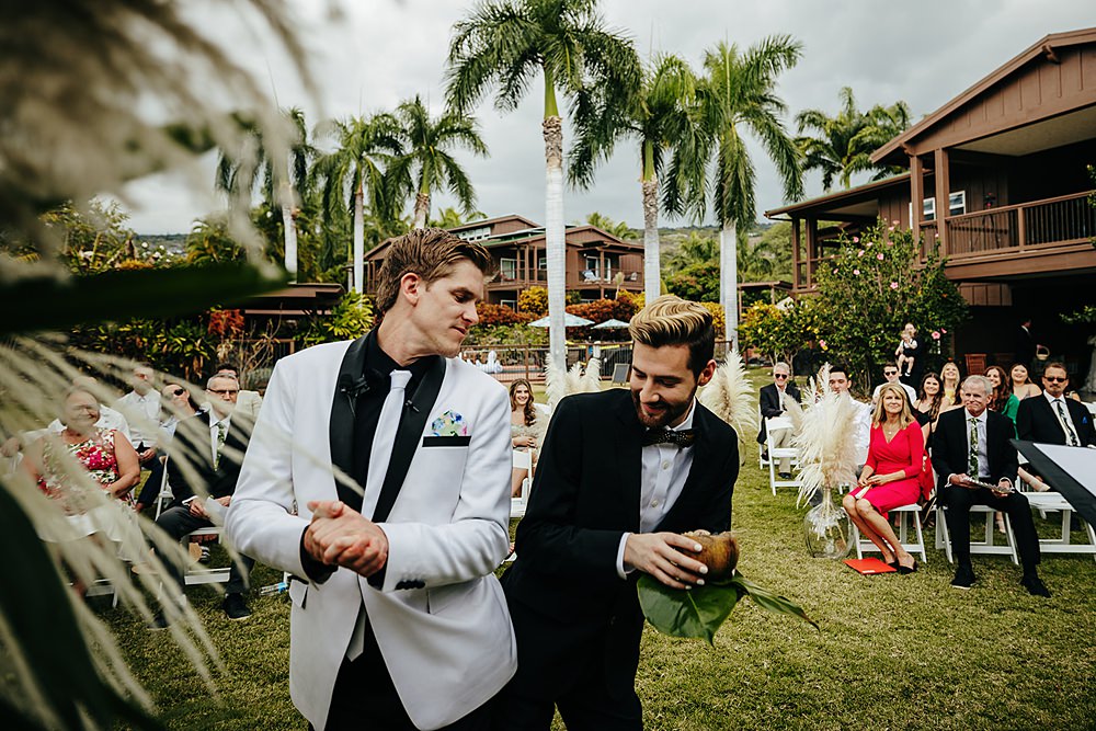 Tropical Hawaii Wedding Couple Cups Photography