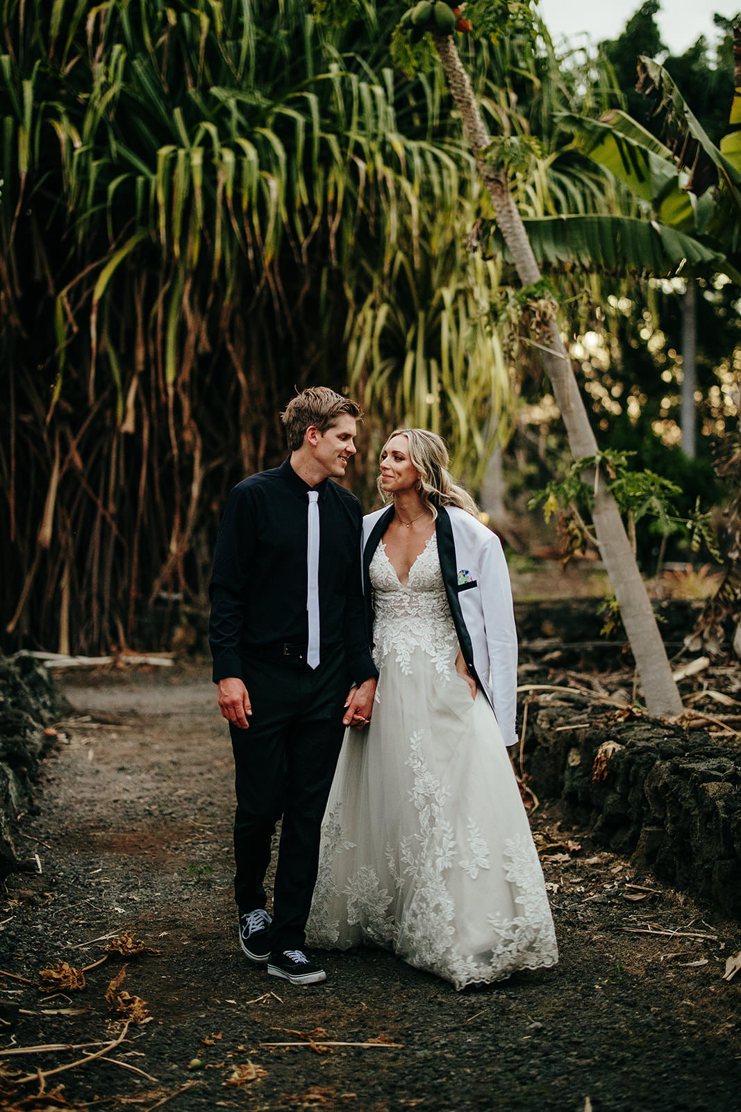 Tropical Hawaii Wedding Couple Cups Photography