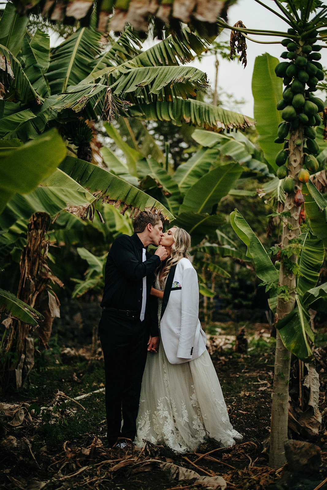 Tropical Destination Hawaii Wedding in Gorgeous Boho Style