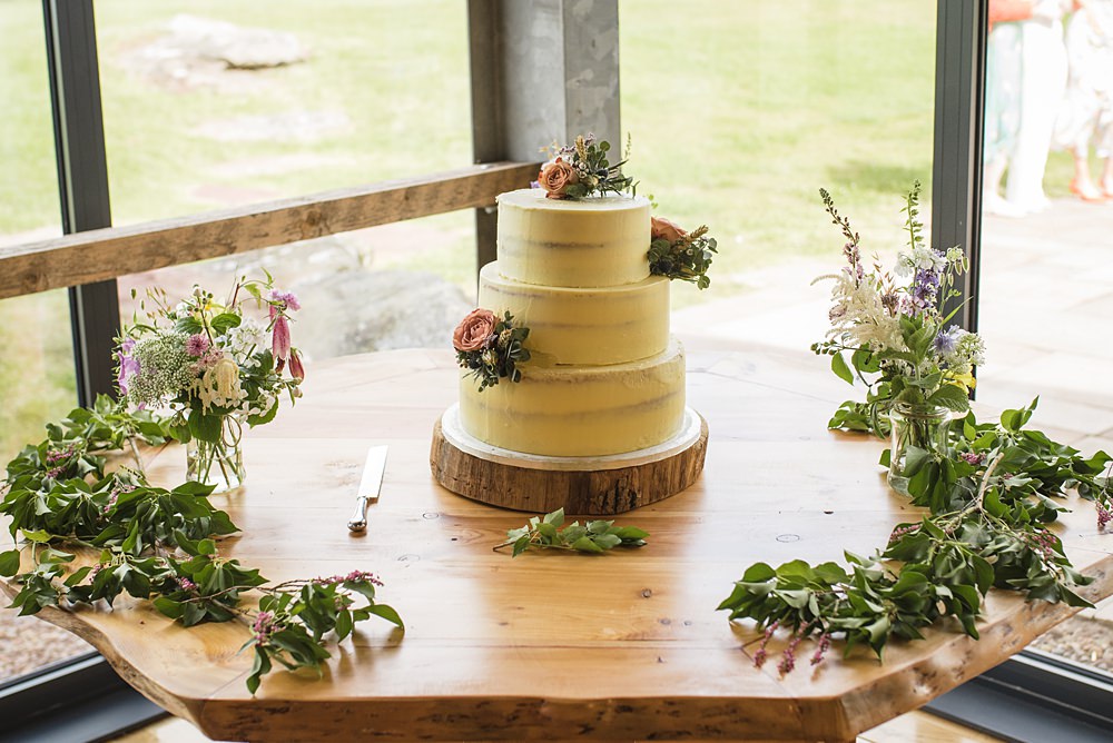Semi Naked Cake Flowers Cairns Farm Estate Wedding Kalisterscope Photography