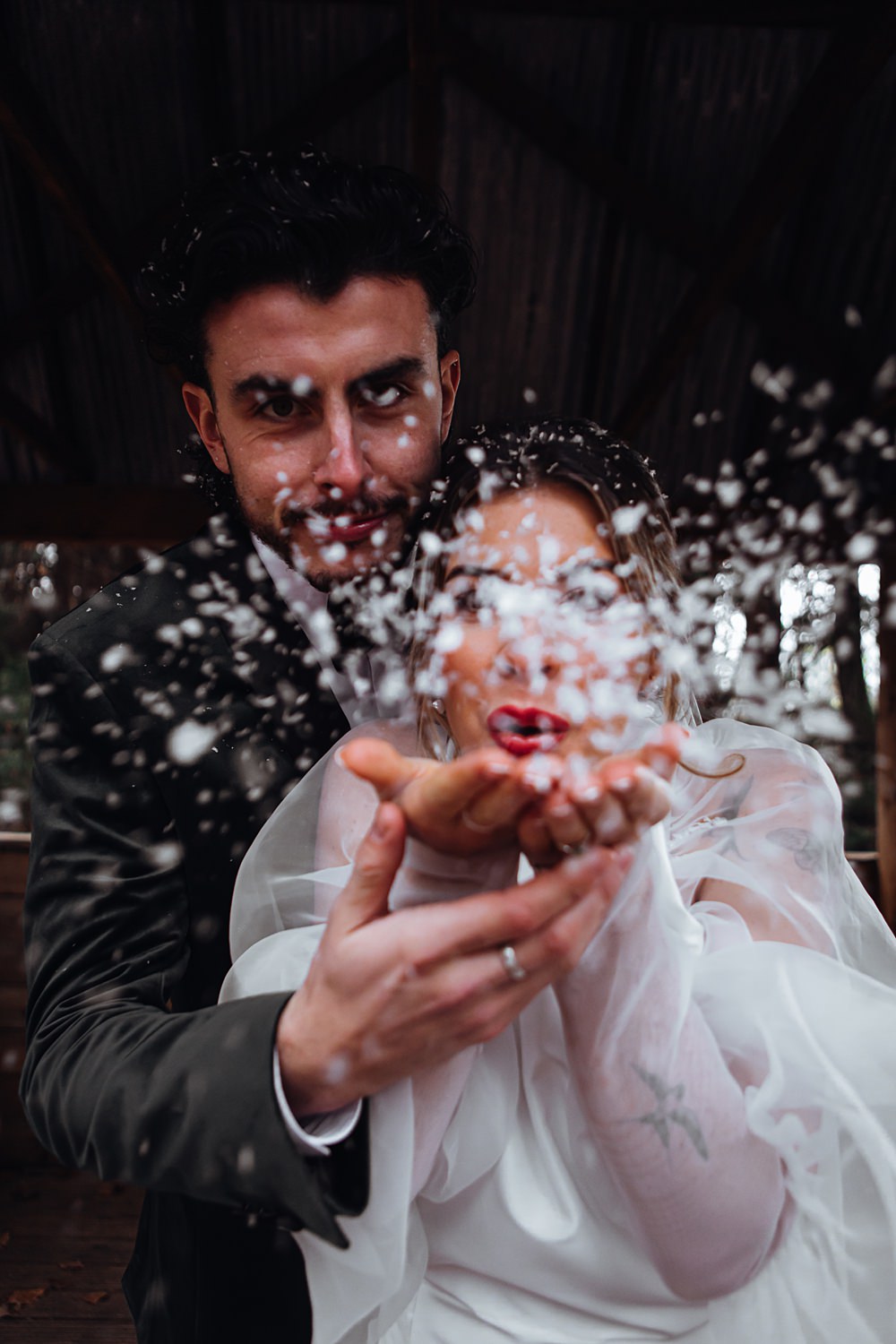 Snow Confetti Bride Groom Christmas Wedding Theme Idea Naomi Mills Photography